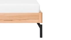 Karlsson Bed Sky Met Hoofdbord Hout En Poten Metaal -Beddengoed Korting Winkel Bed Sky beuken met hoofdbord hout en poot metaal 1