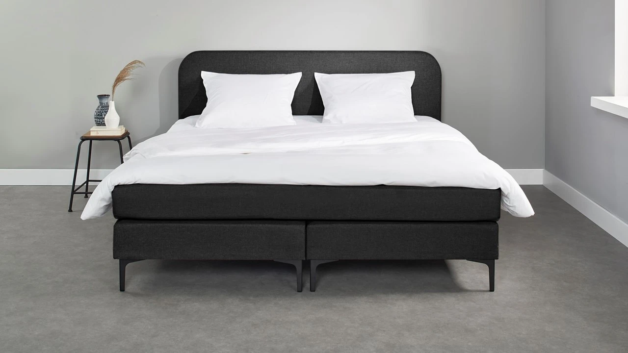 Box Manchester Met Gestoffeerd Matras 3 Box Manchester Met Gestoffeerd Matras