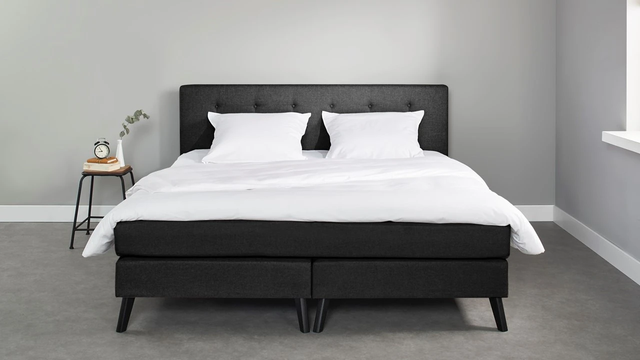 Box Nottingham Met Gestoffeerd Matras 3 Box Nottingham Met Gestoffeerd Matras