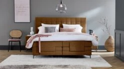 Boxspring Jade Verstelbaar Met Gestoffeerd Matras -Beddengoed Korting Winkel Boxspring Jade verstelbaar met gestoffeerd matras cognac 1
