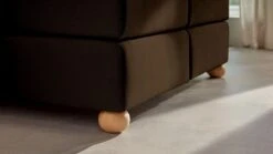 Karlsson Boxspring Solid Lina Vlak Met Gestoffeerd Matras -Beddengoed Korting Winkel Boxspring Solid Lina vlak met gestoffeerd matras cappuccino 3